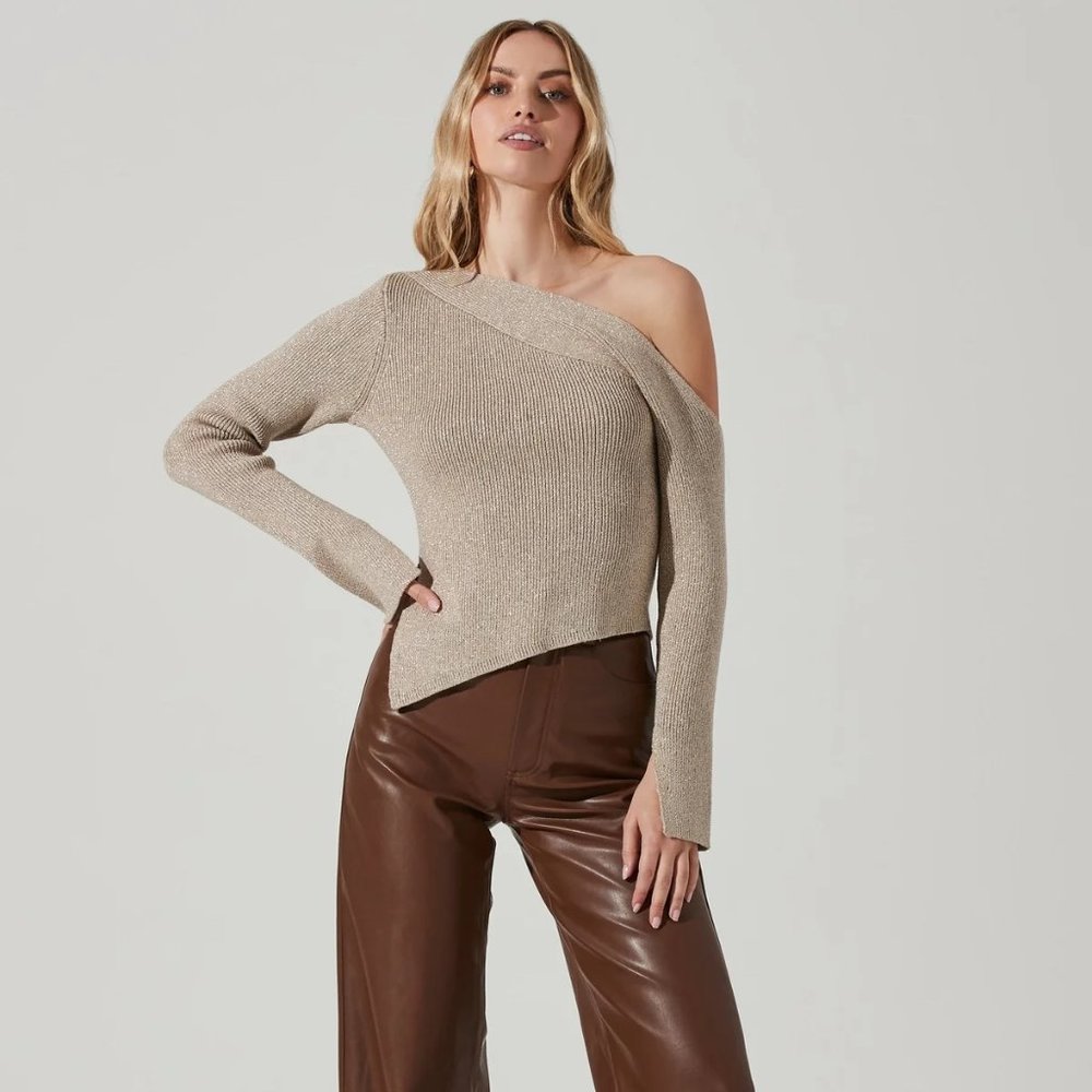 Astr The Label Aldari Asymmetrical Sweater